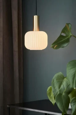 Markslöjd Loftlampe Sober Small 1L Børstet messing/hvid Outlet