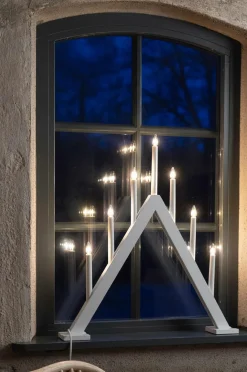 Markslöjd Lysestage Ariele 7L Hvid