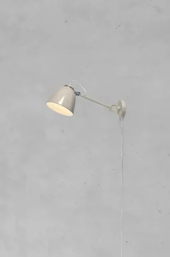 Markslöjd Væglampe Tilt Grå Outlet