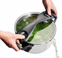 Markus Aujalay Pander & Gryder><noscript><img width=