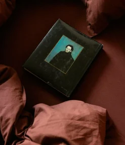 Midnatt Lagener><noscript><img width=