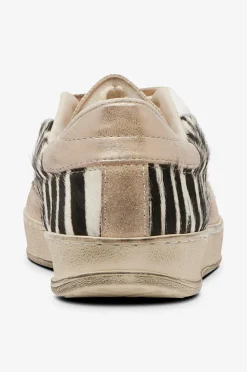 Moaconcept Sneakers><noscript><img width=