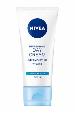 Nivea Moisture Day Care SPF15 50 ml Sale