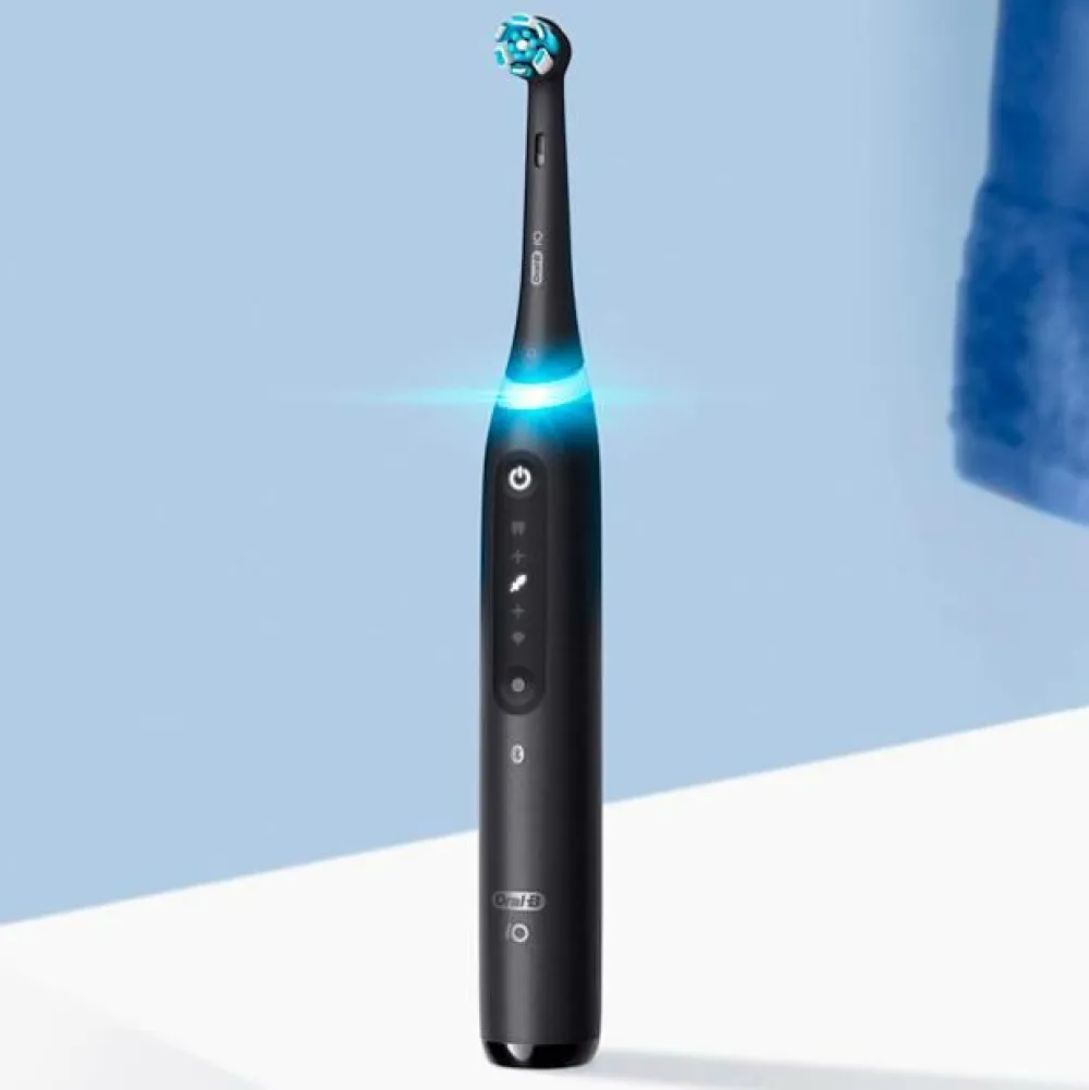 Oral B Tandpleje>Eltandbørste iO5 Duo Black UCB / White SC