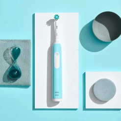 Oral B El-tandbørste Pro1 Turquoise + Ekstra Refill No color Outlet