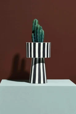 OYOY Living Design Potteskjulere>Urtepotte Living højde 24 cm hvid