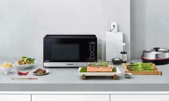 Panasonic Mikroovn 29L 1000w No color New