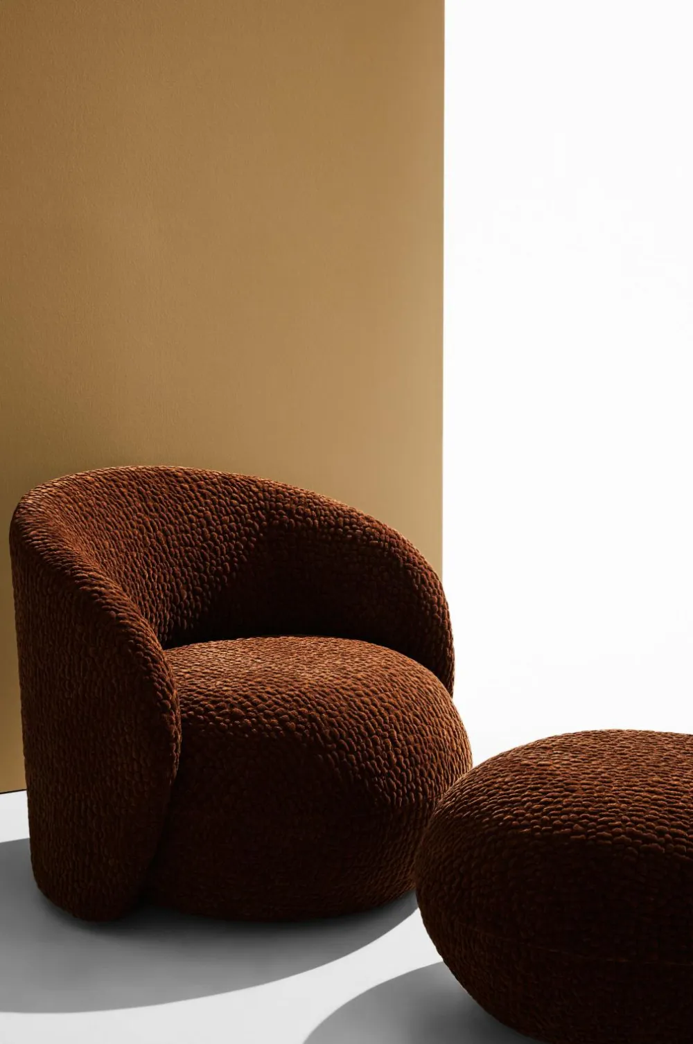 Pastill Puffer & Fodskamler>Bloom puff ø 72 cm Brune