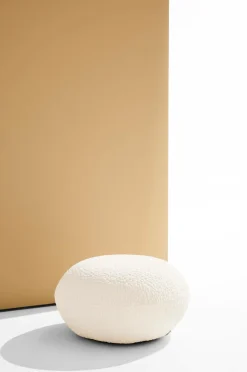 Pastill Puffer & Fodskamler>Bloom puff ø 72 cm Cremet hvid