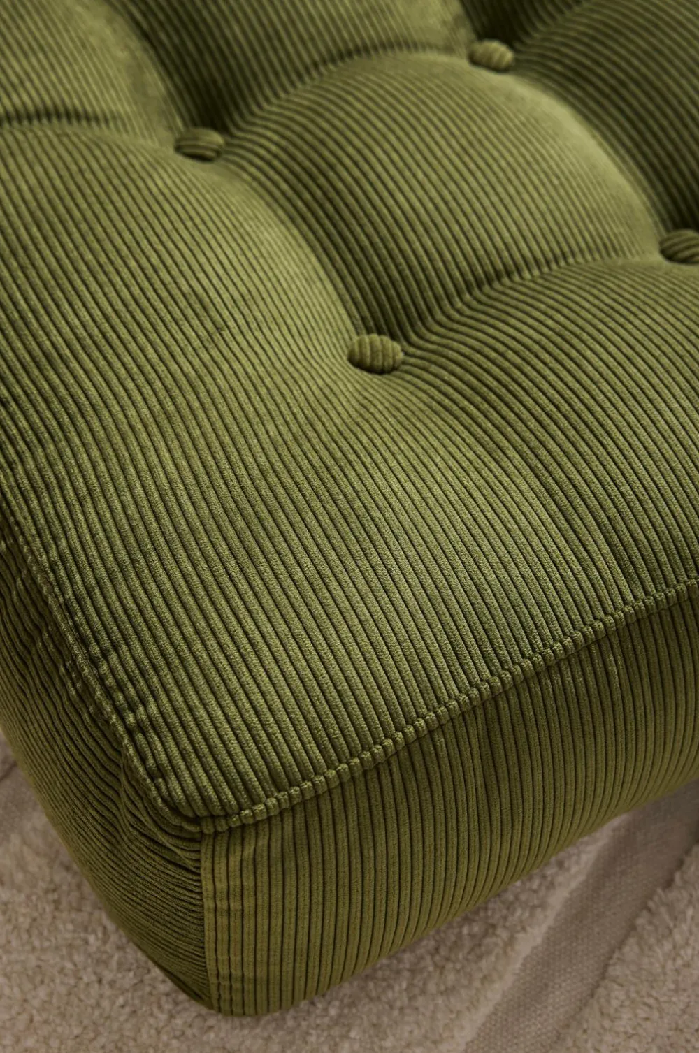 Pastill Puffer & Fodskamler>Luca gulvpude manchester 64x64x15 cm Flaskegrøn fløjlsbukser