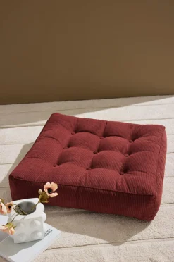 Pastill Luca gulvpude manchester 64x64x15 cm Bourgogne rød fløjlsbukser Discount