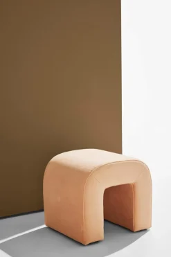 Pastill Odette puf Abrikosrosa Hot