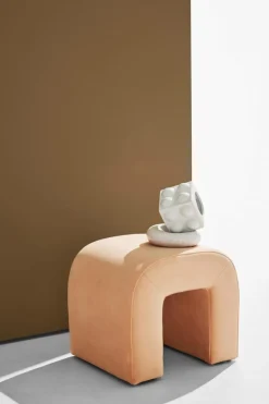 Pastill Odette puf Abrikosrosa Hot