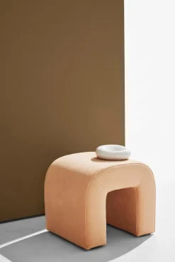 Pastill Odette puf Abrikosrosa Hot