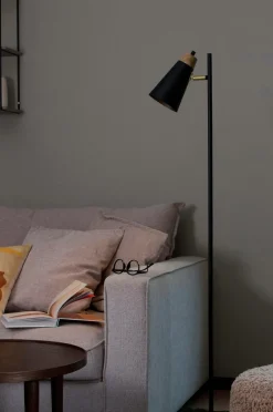 PR Home Gulvlamper>Gulvlampe Wien Svart