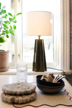 PR Home Lampefødder>Lampefod Aira Mässing