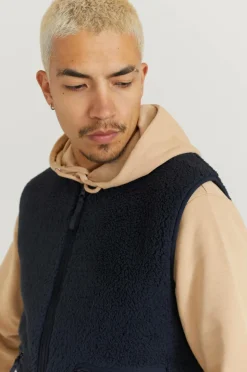 Resteröds Overtøj|Overtøj><noscript><img width=