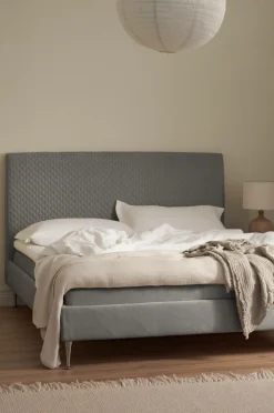 Scapa Senge & Madrasser><noscript><img width=