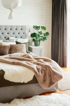 Skinnwille Skind & Skindtæpper><noscript><img width=