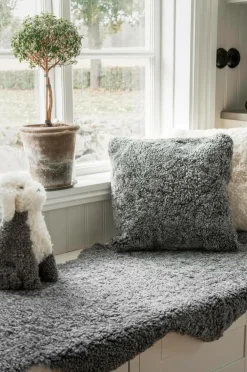 Skinnwille Dukker, Figurer & Tøjdyr>Snowy i fåreskind Curly Charcoal grey silver/white