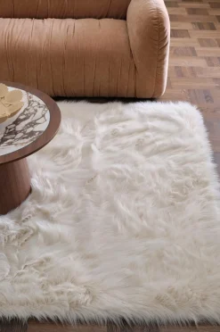 Staycation Luv- & Ryatæpper>Ryatæppe Flossy Lys beige