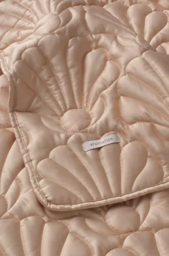 Staycation Sengetæpper>Sengetæppe Jazzy Lys nougatrose