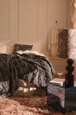 Staycation Sengetæpper>Sengetæppe Pleasent Mørkegrå