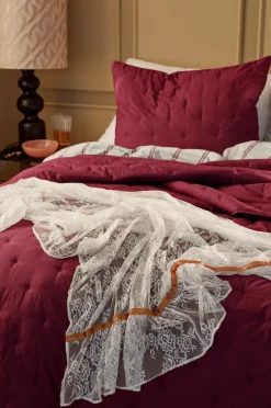 Staycation Sjalplaid Able i blonde Hvid/rødorange Hot