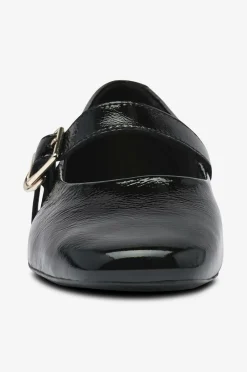 Vagabond Ballerinasko><noscript><img width=