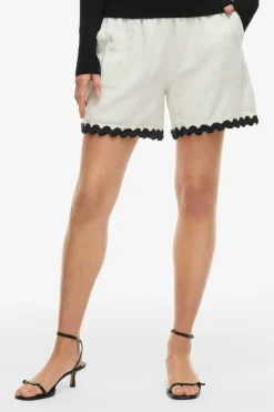 Vila Shorts><noscript><img width=