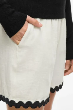 Vila Shorts><noscript><img width=