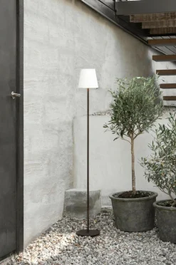 watt & VEKE Gulvlampe Tyra bærbar Kaffe New