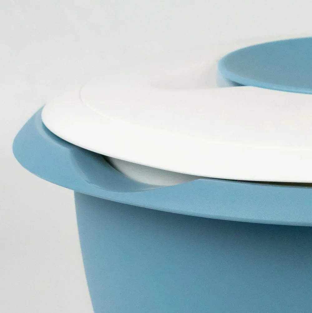 Westmark Røreskål med todelt låg, 2,5 l, Blå Clearance