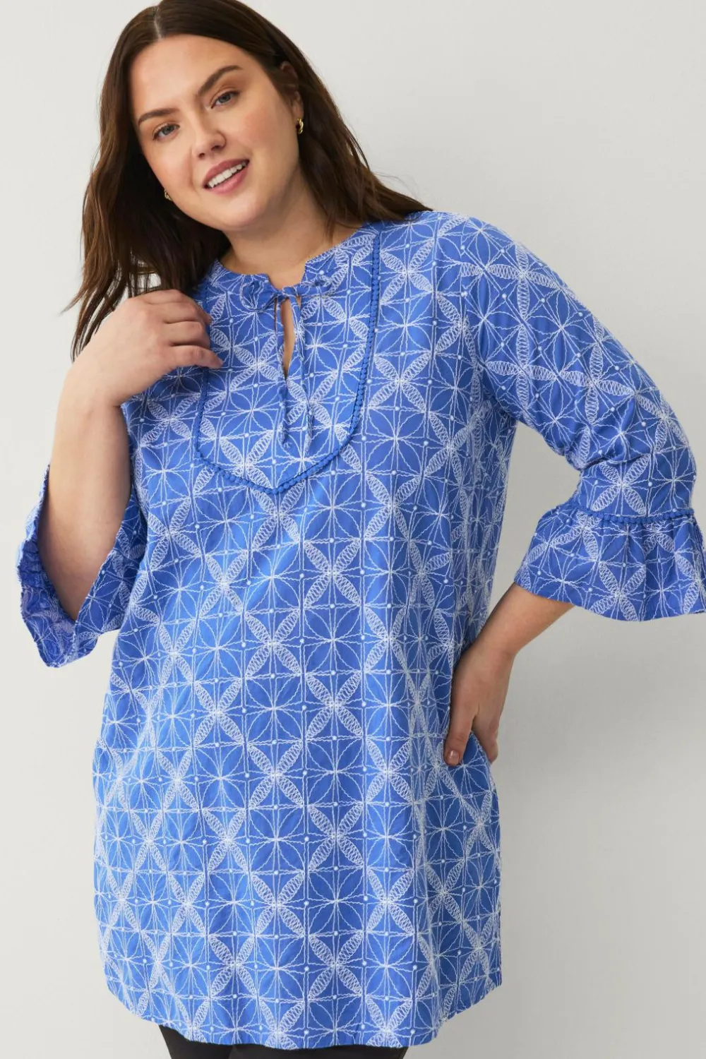 Zizzi Tunikaer>Tunika mAvita L/S Tunic Blue Emb. Aop